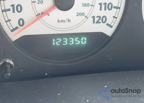 2005 Chrysler Town & Country Touring из США, поврежденный, VIN 2C8GP54L85R197068